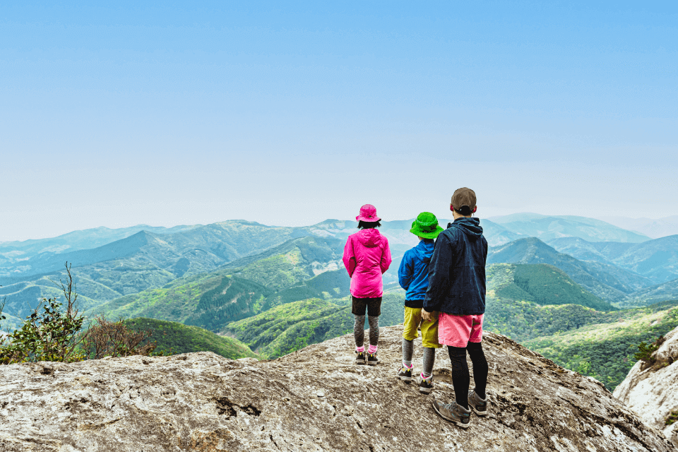 白嶽の山頂と子供
